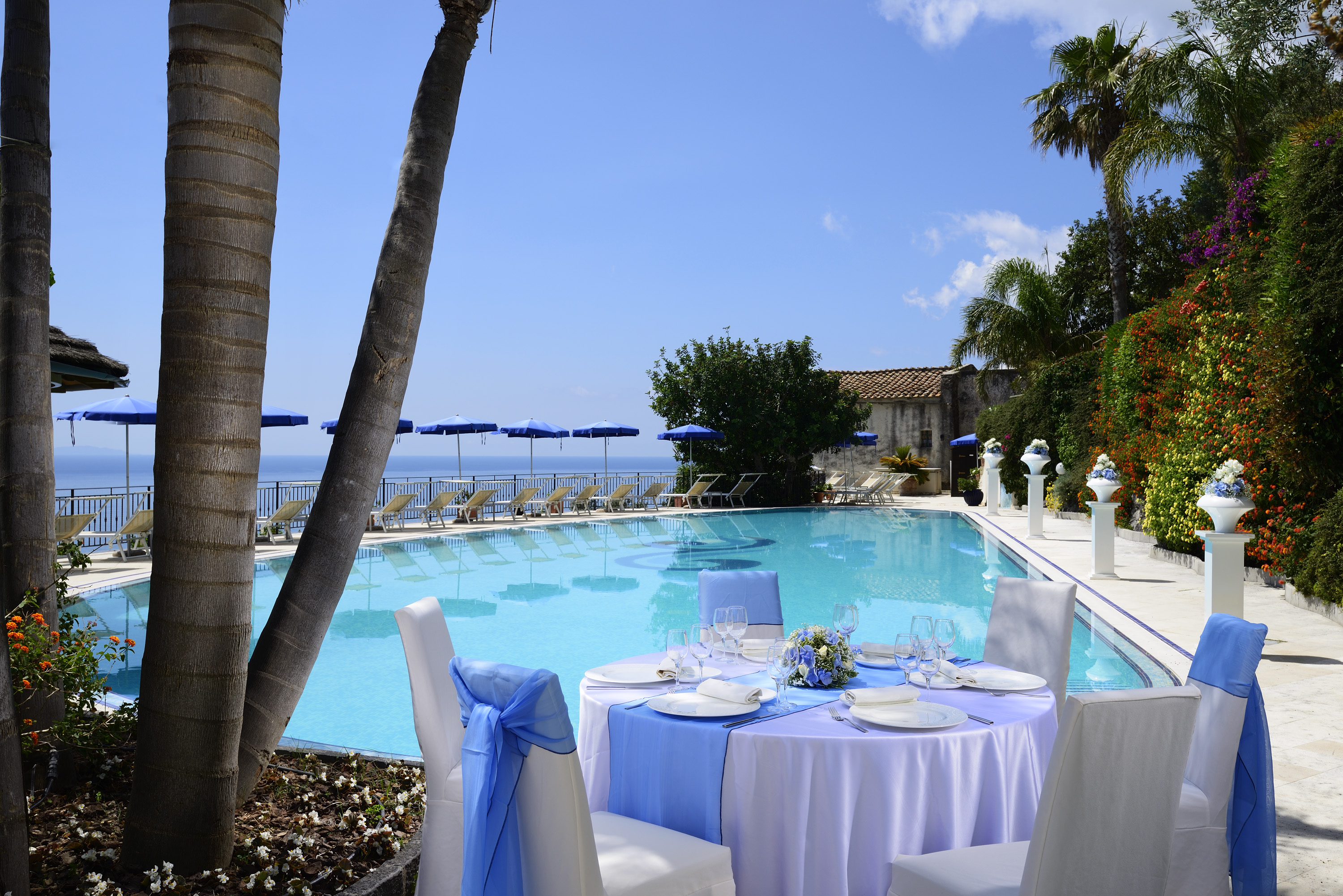 09Hotel-Raito_Amalfi-Coast_Ragpsta-Hotels_swimmingpool (1)