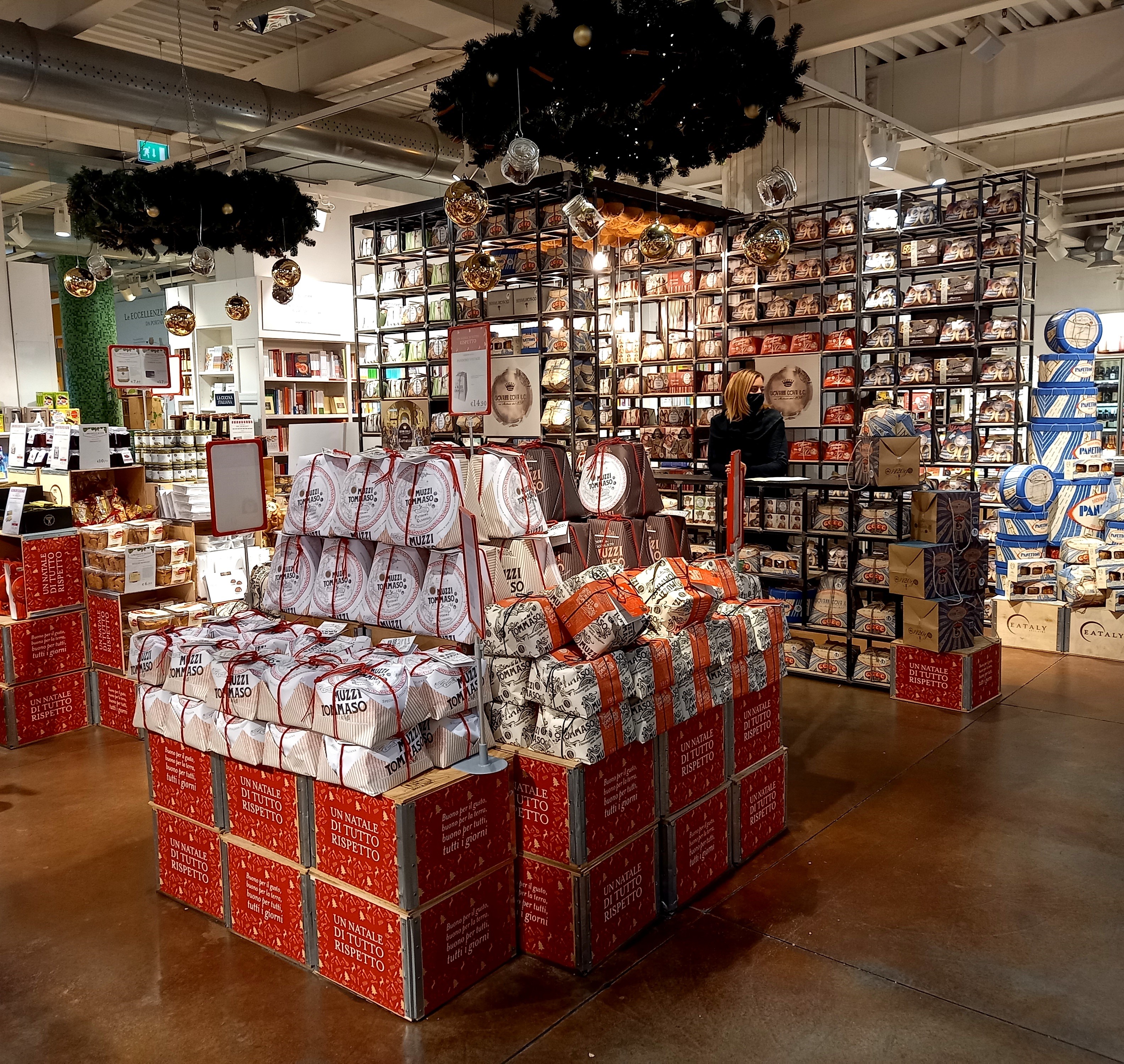 Panettone Day_allestimento Eataly Smeraldo Natale 2020
